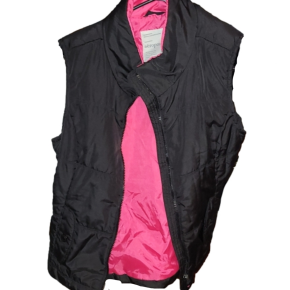 Aeropostale Jackets & Blazers - Like NEW Black and hot pink lined vest,zip up closure,with pockets.